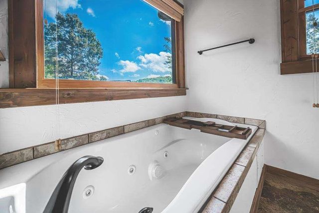 72 Gibbs Trail, Mineral Bluff, GA 30559