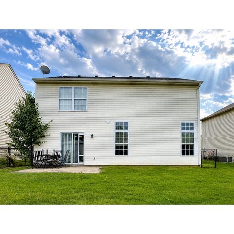8123 Maple Stream Boulevard, Indianapolis, IN 46217