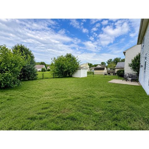 8123 Maple Stream Boulevard, Indianapolis, IN 46217
