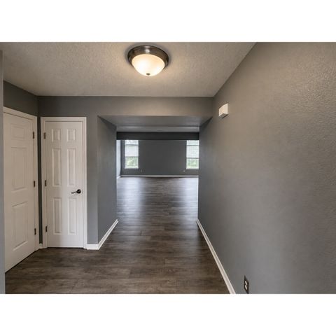 8123 Maple Stream Boulevard, Indianapolis, IN 46217