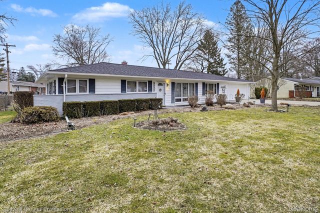 3330 Homestead Drive, Waterford Charter Township, MI 48329