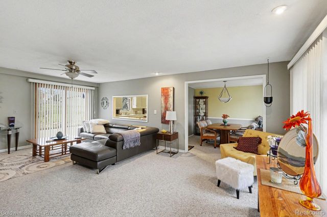 3330 Homestead Drive, Waterford Charter Township, MI 48329