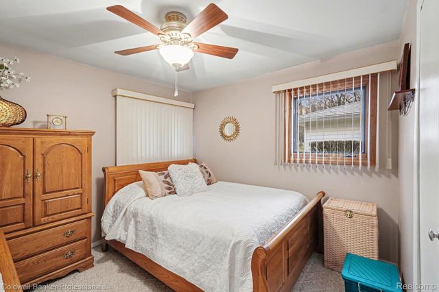 3330 Homestead Drive, Waterford Charter Township, MI 48329