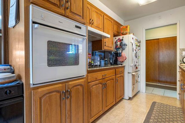 5343 Knox Dr, Linden, CA 95236