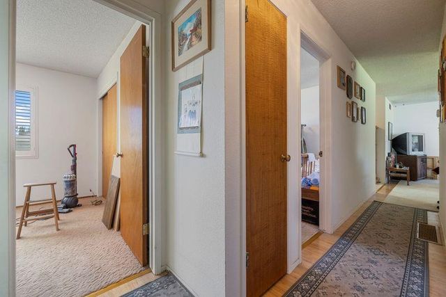 5343 Knox Dr, Linden, CA 95236