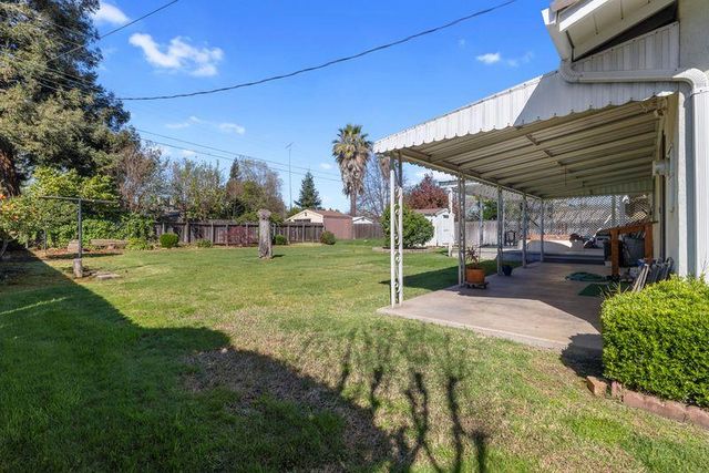 5343 Knox Dr, Linden, CA 95236