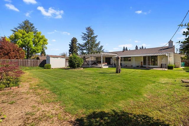 5343 Knox Dr, Linden, CA 95236