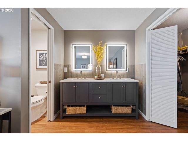 1881 Nw EXCELLO Dr, Roseburg, OR 97471