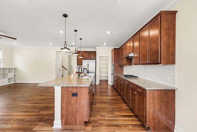 2917 Farmhouse Drive, Apex, NC 27502