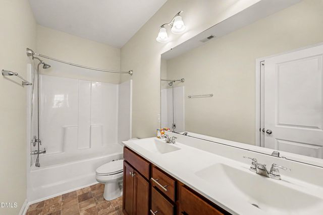 2917 Farmhouse Drive, Apex, NC 27502
