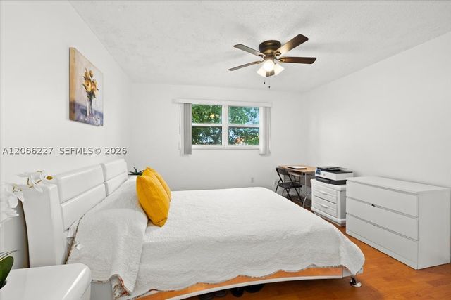 2911 N Pine Island Rd 311, Sunrise, FL 33322