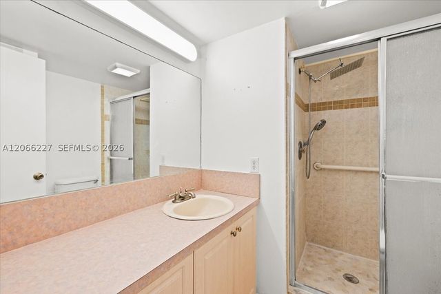 2911 N Pine Island Rd 311, Sunrise, FL 33322