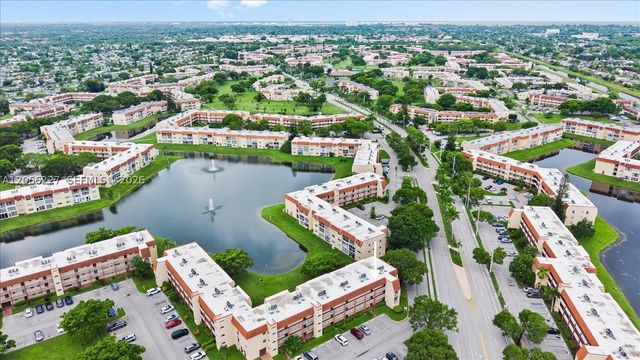 2911 N Pine Island Rd 311, Sunrise, FL 33322