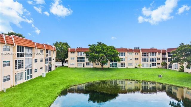 2911 N Pine Island Rd 311, Sunrise, FL 33322