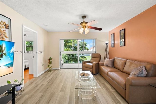 2911 N Pine Island Rd 311, Sunrise, FL 33322