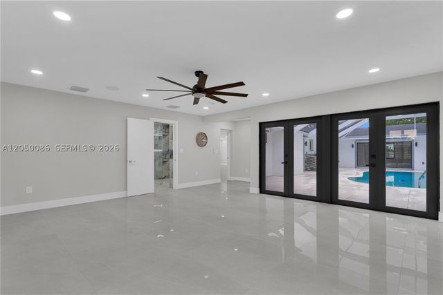 17640 SW 52nd Ct, Southwest Ranches, FL 33331