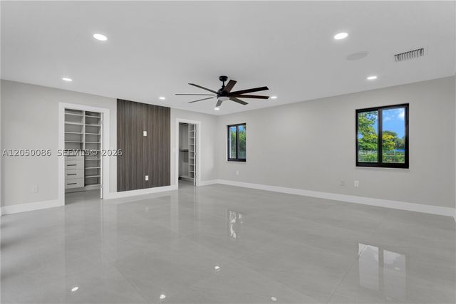 17640 SW 52nd Ct, Southwest Ranches, FL 33331