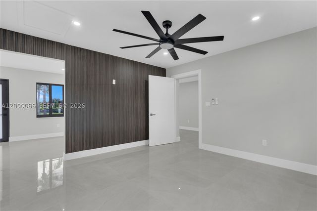 17640 SW 52nd Ct, Southwest Ranches, FL 33331