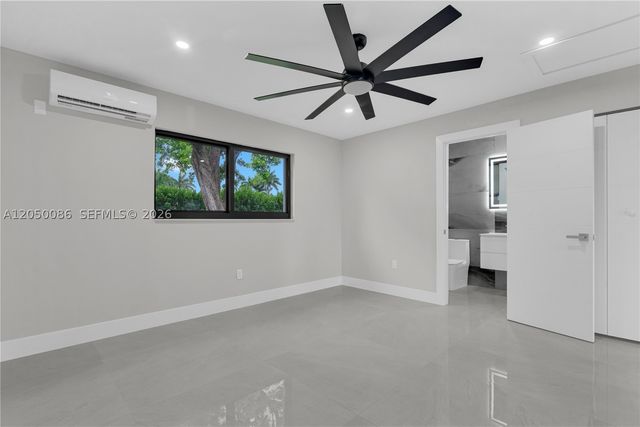 17640 SW 52nd Ct, Southwest Ranches, FL 33331