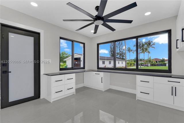 17640 SW 52nd Ct, Southwest Ranches, FL 33331