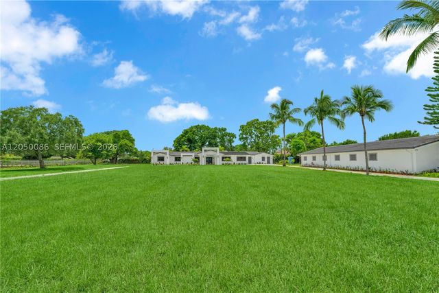17640 SW 52nd Ct, Southwest Ranches, FL 33331
