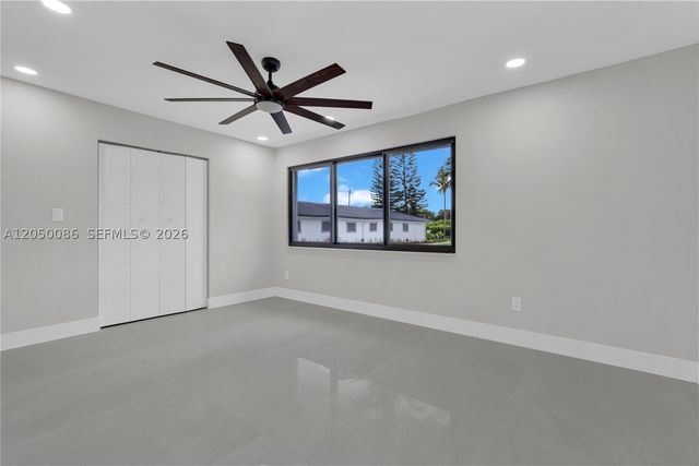 17640 SW 52nd Ct, Southwest Ranches, FL 33331