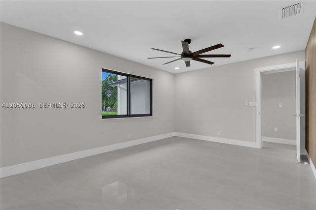 17640 SW 52nd Ct, Southwest Ranches, FL 33331