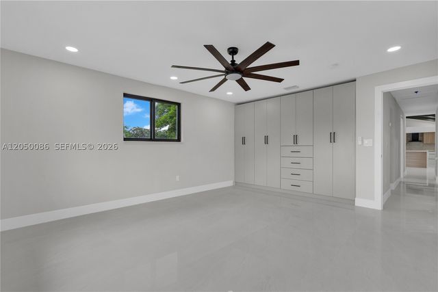 17640 SW 52nd Ct, Southwest Ranches, FL 33331