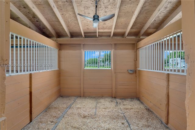 17640 SW 52nd Ct, Southwest Ranches, FL 33331