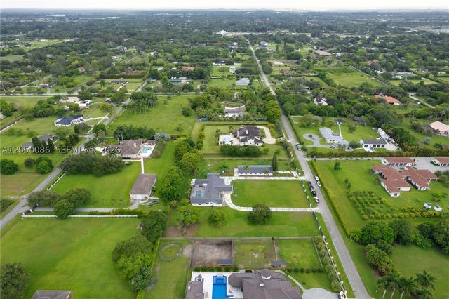 17640 SW 52nd Ct, Southwest Ranches, FL 33331