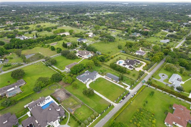 17640 SW 52nd Ct, Southwest Ranches, FL 33331