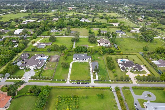 17640 SW 52nd Ct, Southwest Ranches, FL 33331