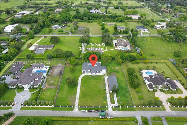 17640 SW 52nd Ct, Southwest Ranches, FL 33331