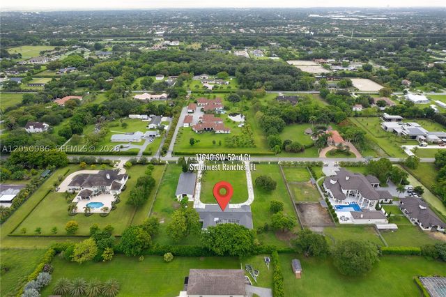 17640 SW 52nd Ct, Southwest Ranches, FL 33331