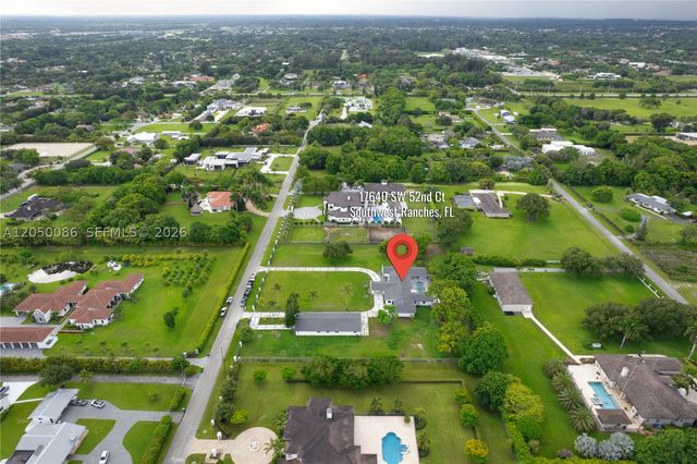 17640 SW 52nd Ct, Southwest Ranches, FL 33331