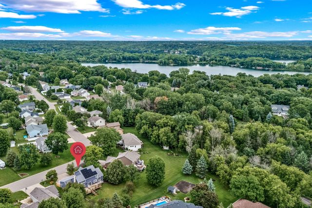 4441 Hillvale Avenue N, Oakdale, MN 55128