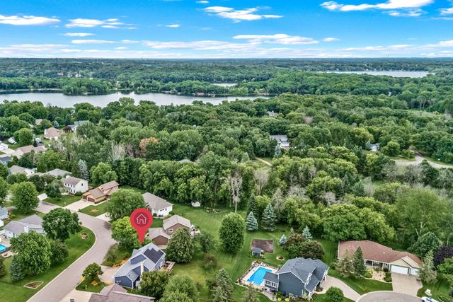 4441 Hillvale Avenue N, Oakdale, MN 55128
