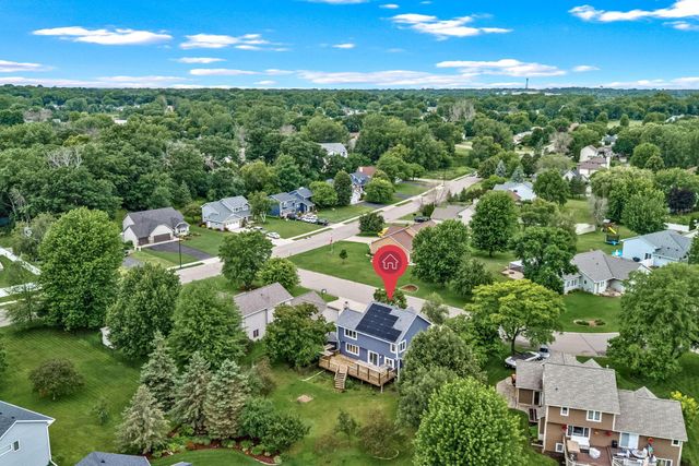 4441 Hillvale Avenue N, Oakdale, MN 55128