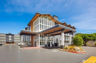2501 Canterbury Lane E #320, Seattle, WA 98112