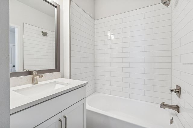 6605 N NEBRASKA AVENUE 19, Tampa, FL 33604