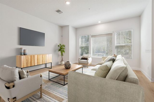 6605 N NEBRASKA AVENUE 19, Tampa, FL 33604