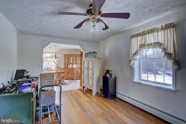 241 EARTH STATION RD, Catawissa, PA 17820