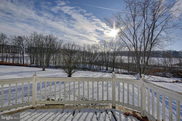 241 EARTH STATION RD, Catawissa, PA 17820