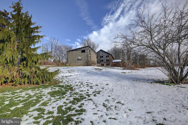 241 EARTH STATION RD, Catawissa, PA 17820