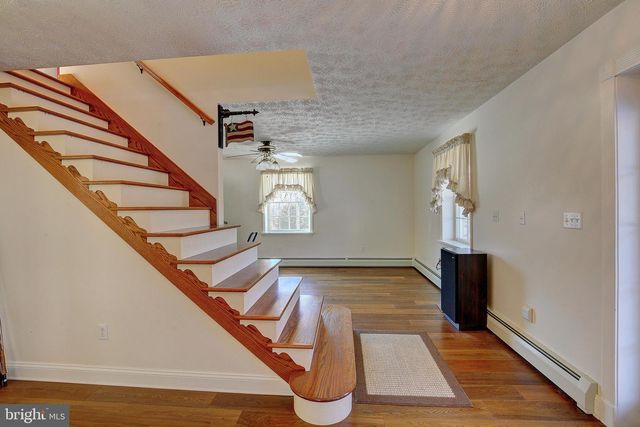 241 EARTH STATION RD, Catawissa, PA 17820