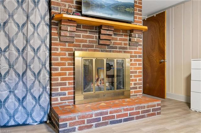 319 Mistletoe DR, Newport News, VA 23606