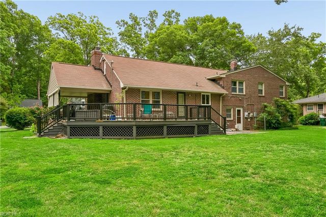 319 Mistletoe DR, Newport News, VA 23606