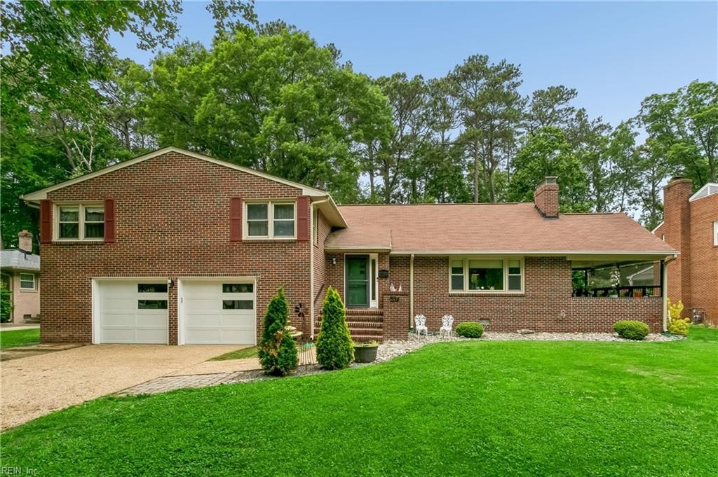 319 Mistletoe DR, Newport News, VA 23606