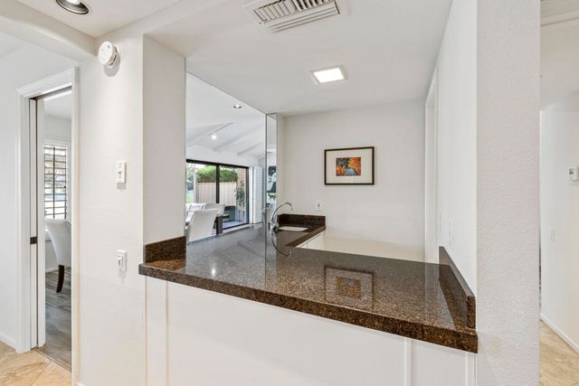 38 Tennis Club Drive, Rancho Mirage, CA 92270