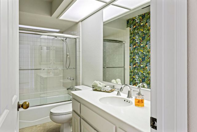 38 Tennis Club Drive, Rancho Mirage, CA 92270